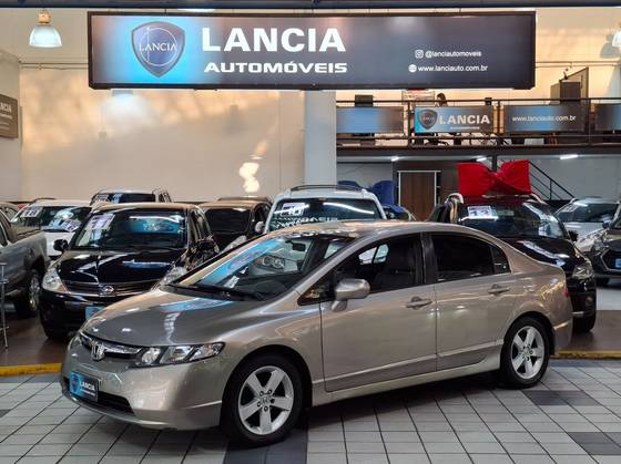 HONDA CIVIC 1.8 LXS 16V GASOLINA 4P AUTOMÁTICO